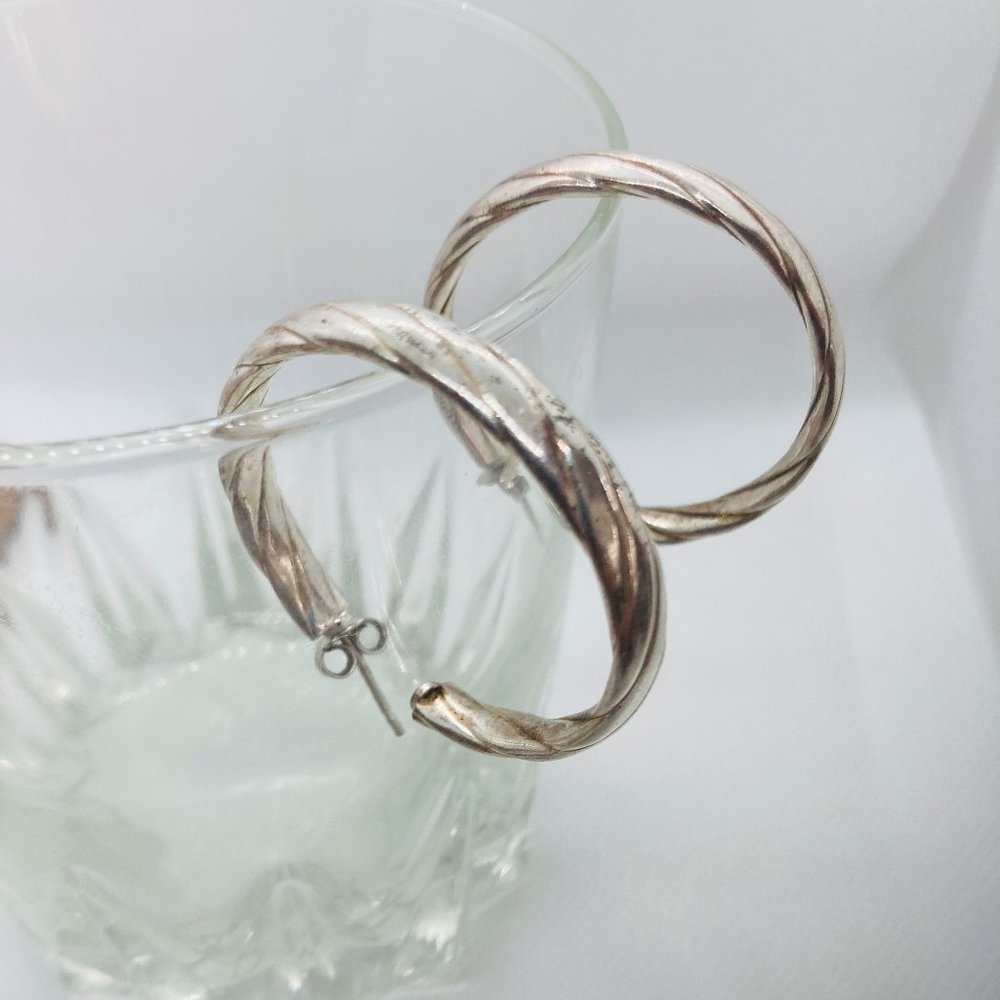 Bold Sterling Hoops 8g - Picture 6 of 7